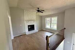 11512 Woodland View Dr, Fredericksburg, VA 22407 - Photo 2
