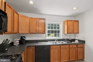 313 3rd St, Fredericksburg, VA 22408 - Photo 12