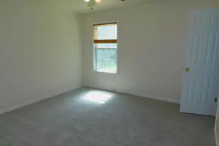 338 4th St, Fredericksburg, VA 22408 - Photo 8