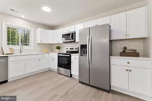 11100 Shady Grove Ct, Spotsylvania, VA 22551 - Photo 2