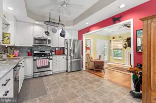 9403 Dalmahoy Ln, Fredericksburg, VA 22408 - Photo 14