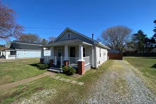 213 Mansfield St, Fredericksburg, VA 22408 - Photo 2