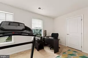 9103 Wood Creek Cir, Fredericksburg, VA 22407 - Photo 18