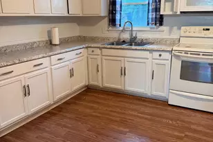 205 Wilcox St, Fredericksburg, VA 22408 - Photo 4