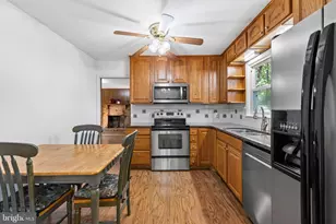 520 Butternut Dr, Fredericksburg, VA 22408 - Photo 14