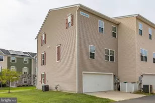 2723 Wheatland Way, Fredericksburg, VA 22408 - Photo 6