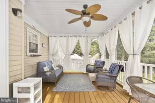 304 Bowen Dr, Fredericksburg, VA 22407 - Photo 24