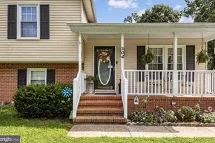 304 Bowen Dr, Fredericksburg, VA 22407 - Photo 6