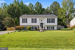 7208 Stone Crossing, Fredericksburg, VA 22407 - Photo 2