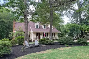 416 Breezewood Dr, Fredericksburg, VA 22407 - Photo 2