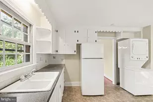 4145 Woodside Dr, Fredericksburg, VA 22407 - Photo 6