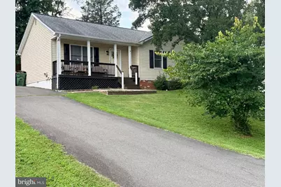 11704 Enchanted Woods Way, Fredericksburg, VA 22407 - Photo 10