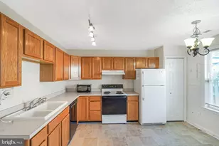 10502 Guilderland Ct, Fredericksburg, VA 22408 - Photo 8
