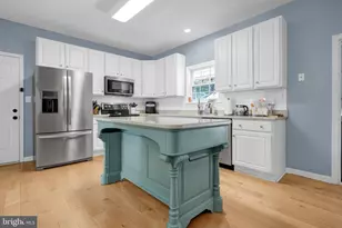 10217 Spring Creek Dr, Spotsylvania, VA 22553 - Photo 6