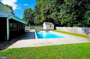 10217 Spring Creek Dr, Spotsylvania, VA 22553 - Photo 2