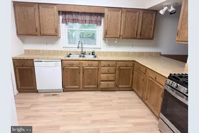 10811 Holleybrooke Drive, Spotsylvania, VA 22553 - Photo 8