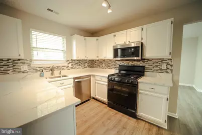 5702 Cambridge Drive, Fredericksburg, VA 22407 - Photo 2