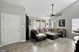 8711 Jenny Ln, Fredericksburg, VA 22407 - Photo 10