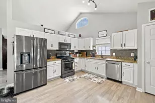 8711 Jenny Ln, Fredericksburg, VA 22407 - Photo 14