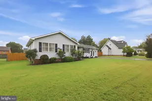 4517 Susanne Dr, Fredericksburg, VA 22408 - Photo 4