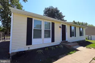 10939 Huntington Woods Cir, Fredericksburg, VA 22407 - Photo 2