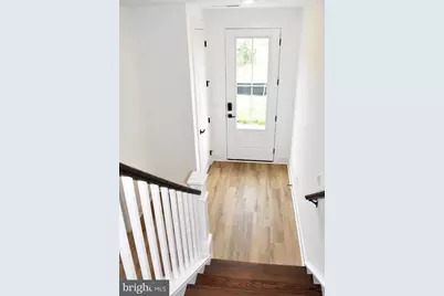 9604 Blue Ash Aly, Fredericksburg, VA 22407 - Photo 2