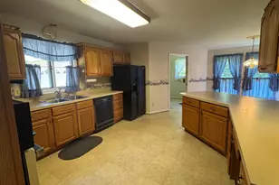 8227 Old Plank Rd, Fredericksburg, VA 22407 - Photo 12