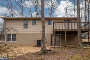 10704 Whiperwhill Ct N, Spotsylvania, VA 22553 - Photo 46