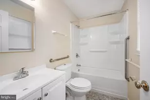 10704 Whiperwhill Ct N, Spotsylvania, VA 22553 - Photo 22