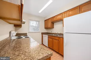 10704 Whiperwhill Ct N, Spotsylvania, VA 22553 - Photo 10