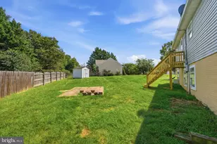 10721 Peach Tree Dr, Fredericksburg, VA 22407 - Photo 4