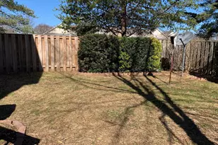 10727 Gideon Ct, Fredericksburg, VA 22407 - Photo 2