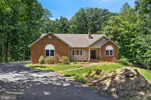 12616 Trench Hill Ln, Fredericksburg, VA 22407 - Photo 2