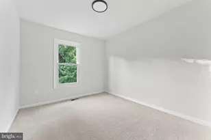10714 Wakeman Dr, Fredericksburg, VA 22407 - Photo 16