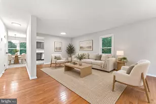 10714 Wakeman Dr, Fredericksburg, VA 22407 - Photo 2