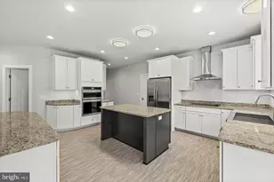 12537 Josephine Ln, Fredericksburg, VA 22407 - Photo 10