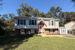 209 Wyatt Dr, Fredericksburg, VA 22407 - Photo 2