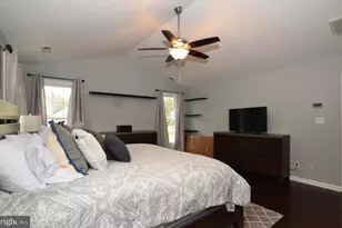 11607 New Bond St, Fredericksburg, VA 22408 - Photo 12
