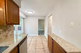10803 Heatherwood Dr, Spotsylvania, VA 22553 - Photo 8