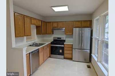 10015 Grass Market Court, Fredericksburg, VA 22408 - Photo 18