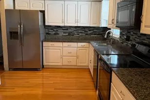 10310 Meadowview Dr, Fredericksburg, VA 22408 - Photo 6