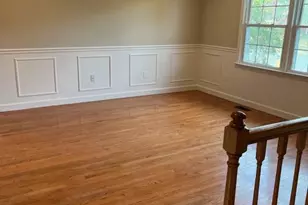 10310 Meadowview Dr, Fredericksburg, VA 22408 - Photo 4