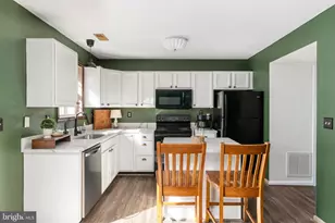 4028 England Town Rd, Fredericksburg, VA 22408 - Photo 18