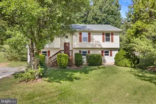 11810 Clarence Dr, Fredericksburg, VA 22407 - Photo 1