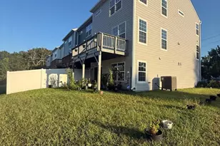 3715 Allington Ct, Fredericksburg, VA 22408 - Photo 2
