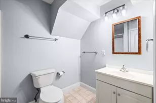 9912 Holland Meadows Ct, Fredericksburg, VA 22408 - Photo 6