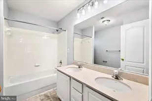 9912 Holland Meadows Ct, Fredericksburg, VA 22408 - Photo 18