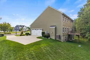 11714 Quail Run Ct, Spotsylvania, VA 22551 - Photo 8