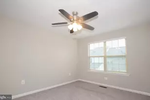 10118 Futbol Ct, Fredericksburg, VA 22408 - Photo 8