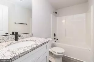 215 Mansfield St, Fredericksburg, VA 22408 - Photo 18